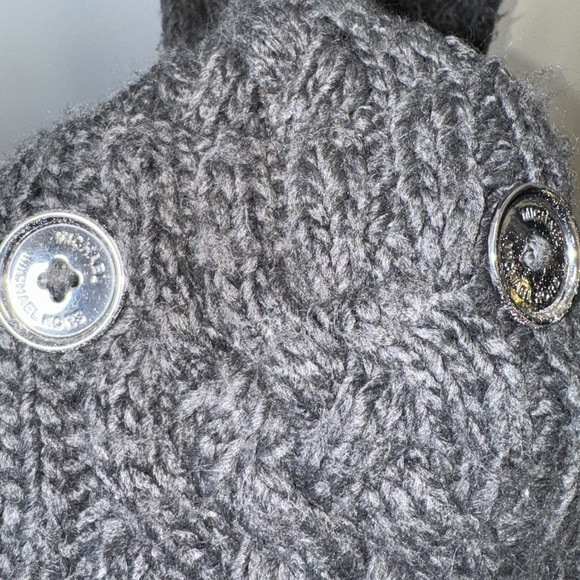 Michael Kors Gray Cable-Knit Scarf - Picture 2 of 6